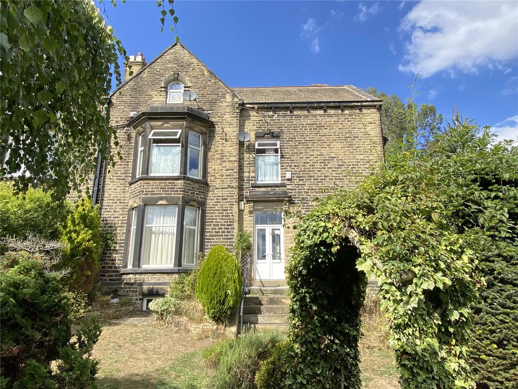 10 bed semidetached house for sale in Hillcrest Road, Dewsbury, West