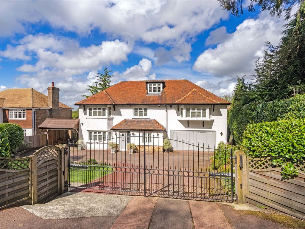 6 Bed Detached House For Sale In St Johns Road Crowborough East