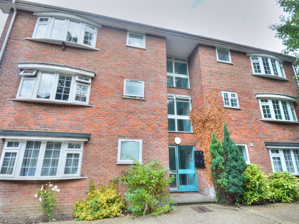 1 bed flat to rent in Gordon Road, High HP13 Zoopla