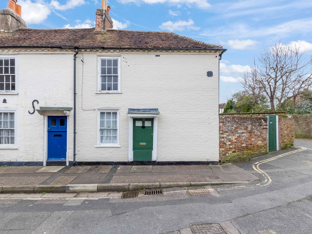 3 bed end terrace house for sale in Parchment Street, Chichester, West