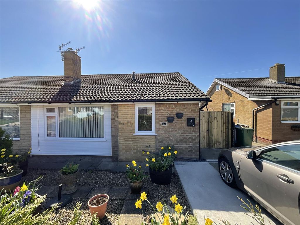 2 bed semidetached bungalow for sale in Osgodby Crescent, Scarborough