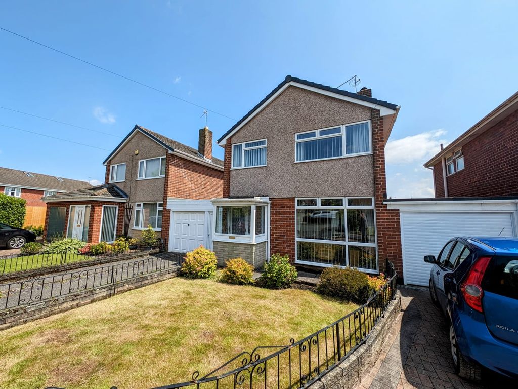 3 bed detached house for sale in Greystones, Great Sutton, Ellesmere