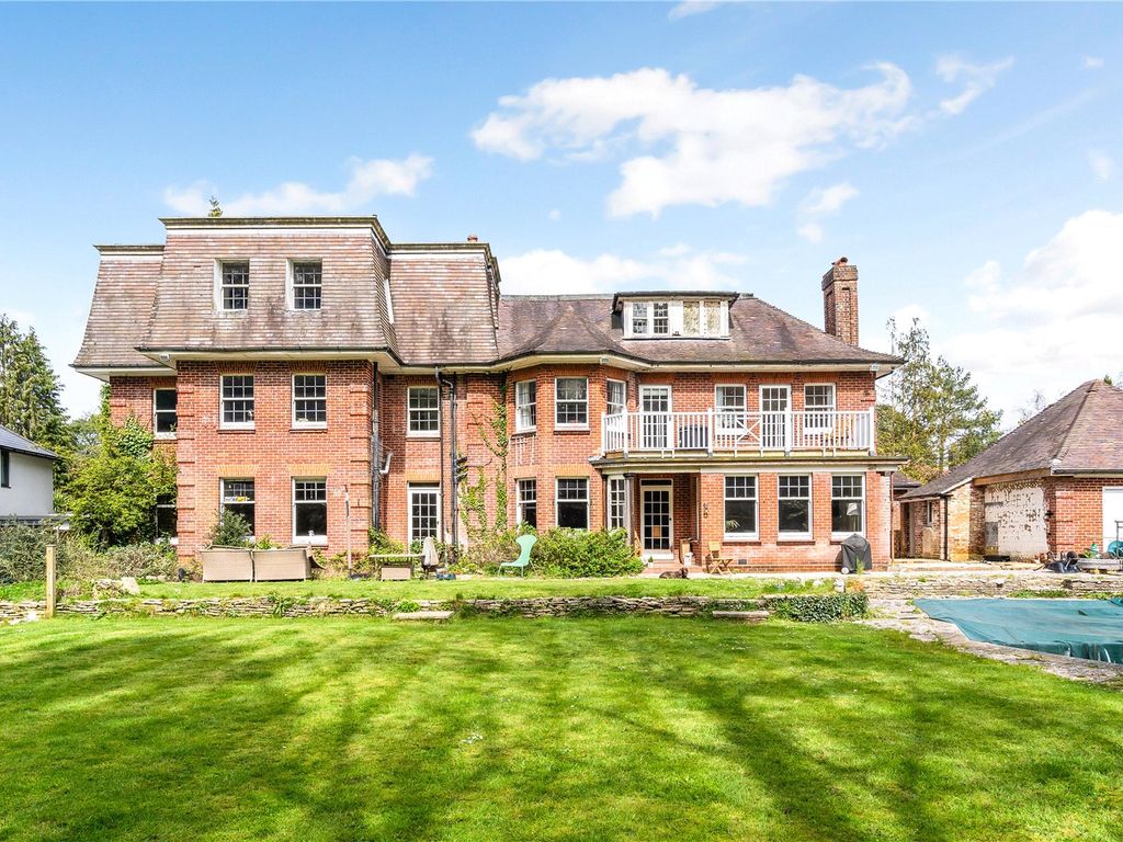6 bed detached house for sale in Elgin Road, Bournemouth BH4, £
