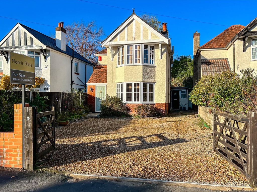 3 bed detached house for sale in West End Road, Southampton, Hampshire SO18, £425,000 Zoopla