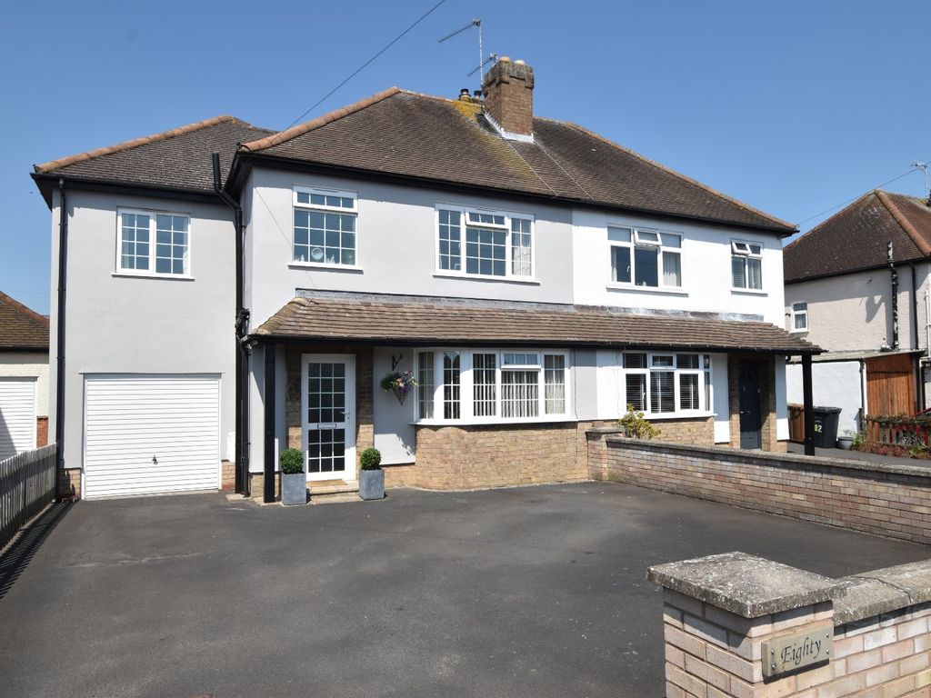 4 bed semidetached house for sale in Badsey Lane, Evesham