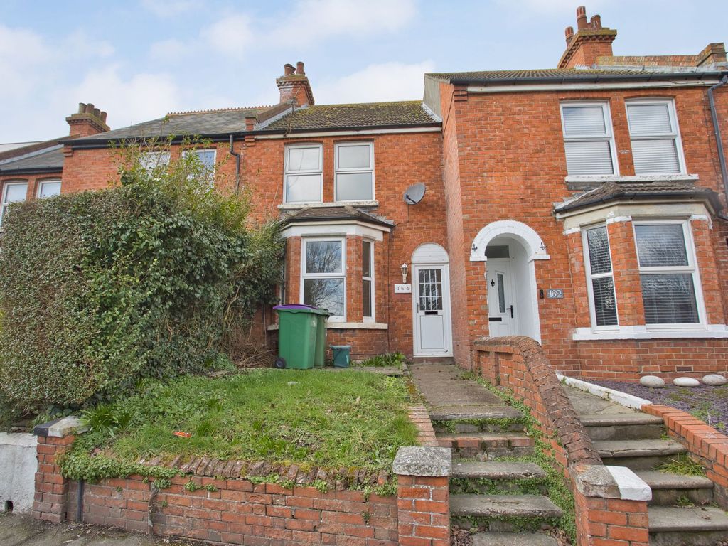 3 bed terraced house for sale in Risborough Lane, Folkestone CT20 Zoopla