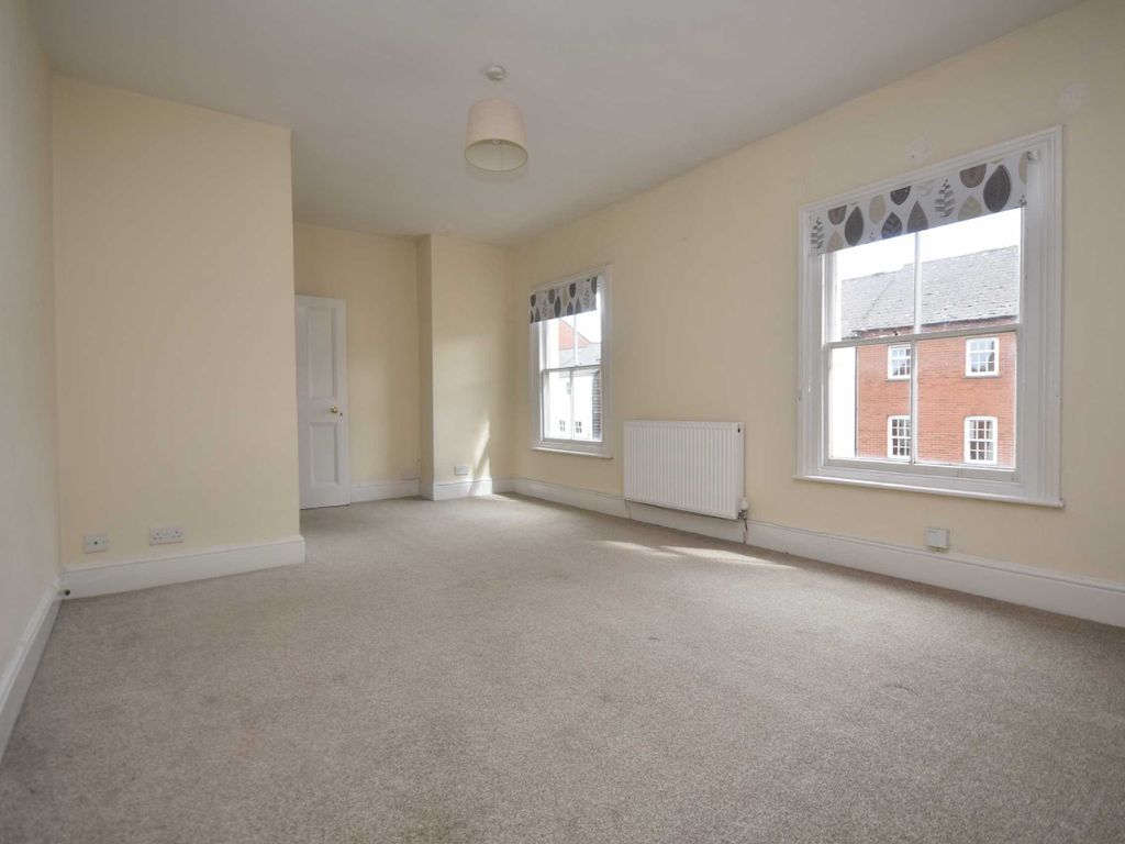 2 bed flat to rent in The Homend, Ledbury, Herefordshire HR8, £650 pcm