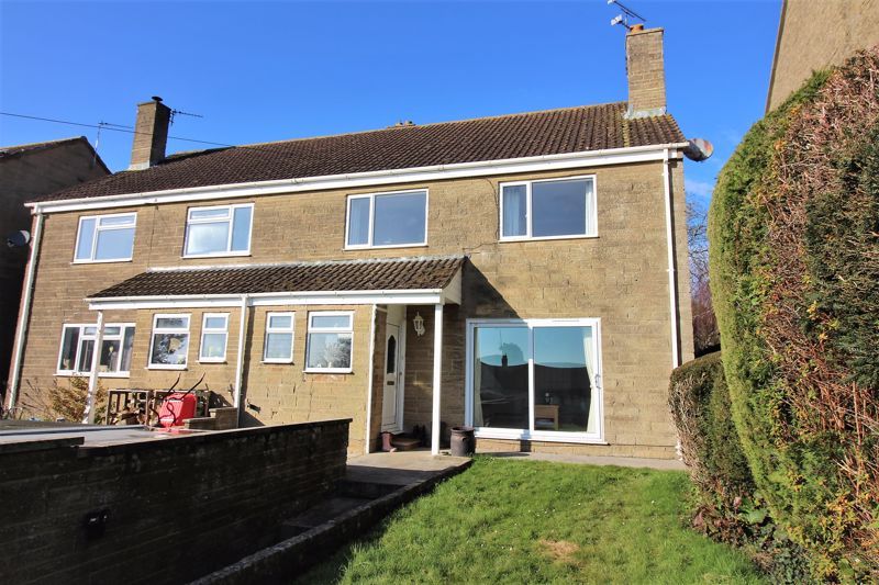 4 bed semidetached house for sale in Lambrook Road, Shepton Beauchamp