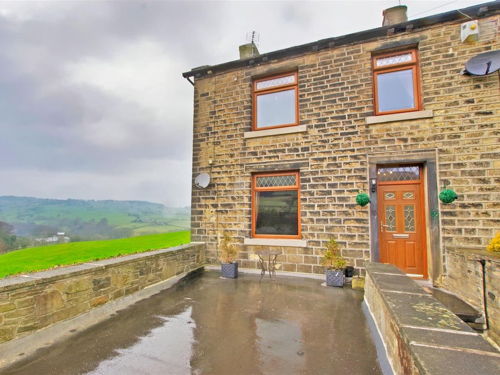 3 bed end terrace house for sale in Spring Terrace, Holywell Green