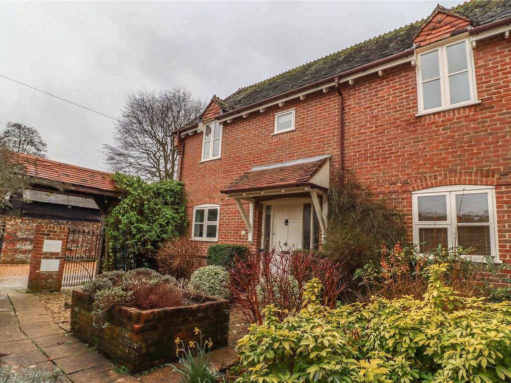 4 bed detached house for sale in High Street, Broughton, Stockbridge