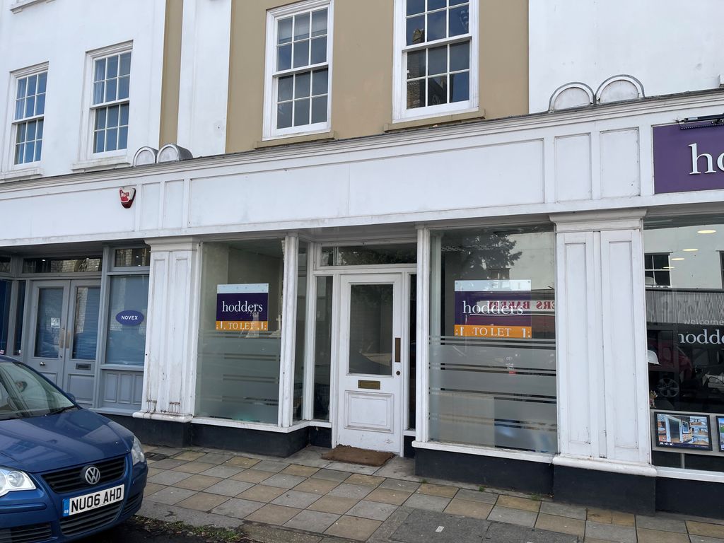 Retail premises to let in Windsor Place, Windsor Street, Chertsey KT16