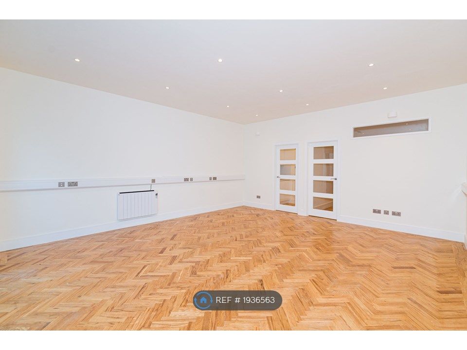 Studio to rent in Calvin Street, London E1, £2,000 pcm Zoopla
