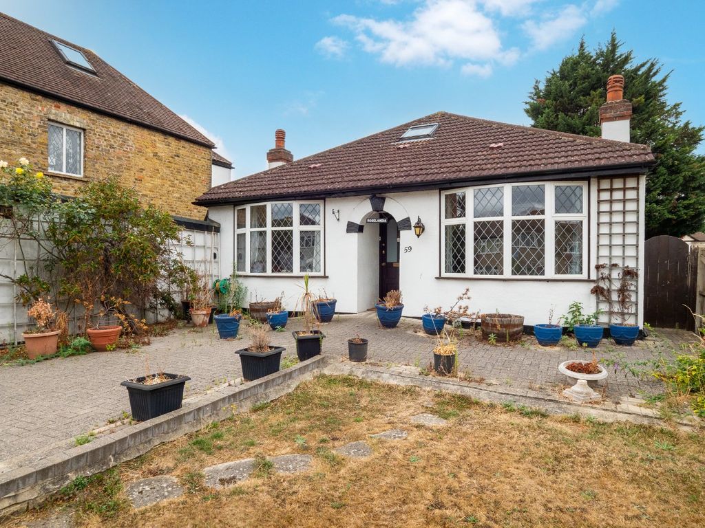 2 bed bungalow for sale in Road, Worcester Park KT4 Zoopla