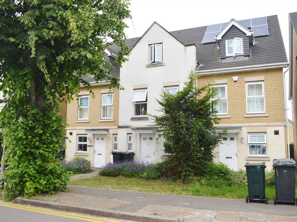 3 bed property to rent in Alexandra Terrace, King Edward Avenue