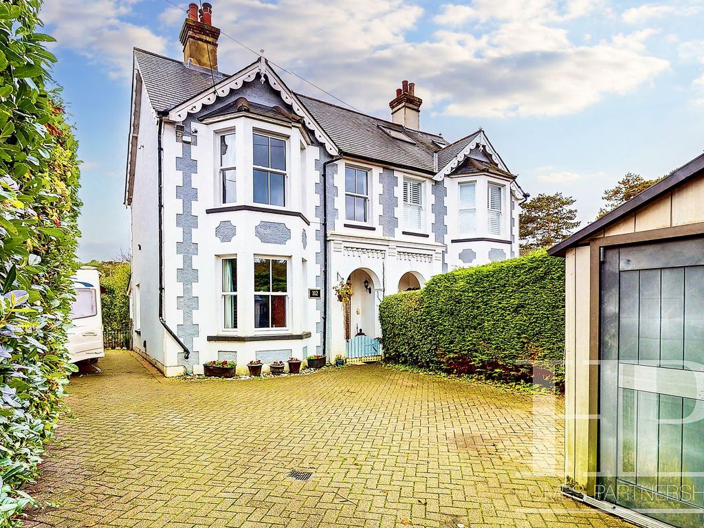 4 bed semidetached house for sale in Ifield Road, Crawley RH11, £650,000 Zoopla