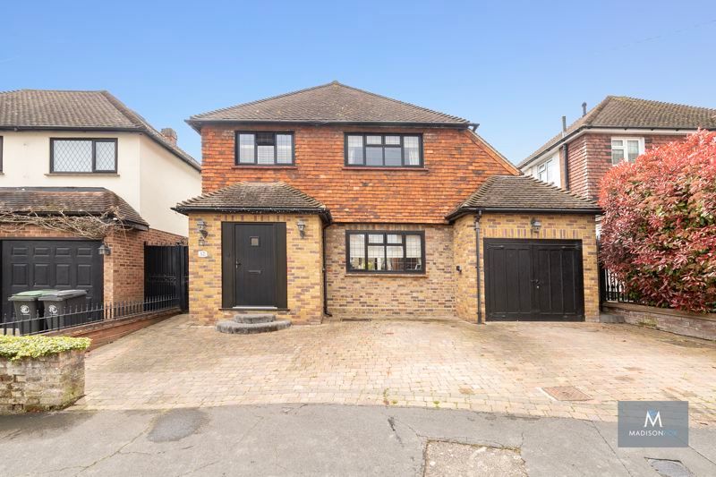 3 bed detached house for sale in Millwell Crescent, Chigwell IG7 Zoopla