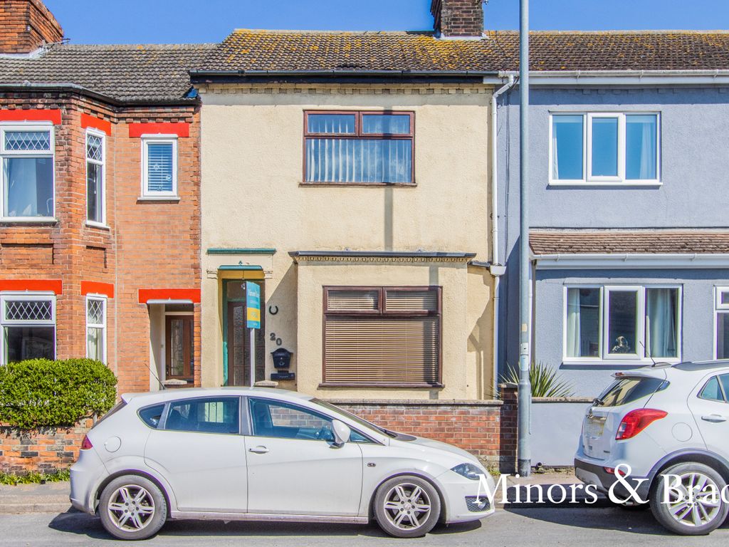 3 bed terraced house for sale in Church Road, Gorleston, Great Yarmouth