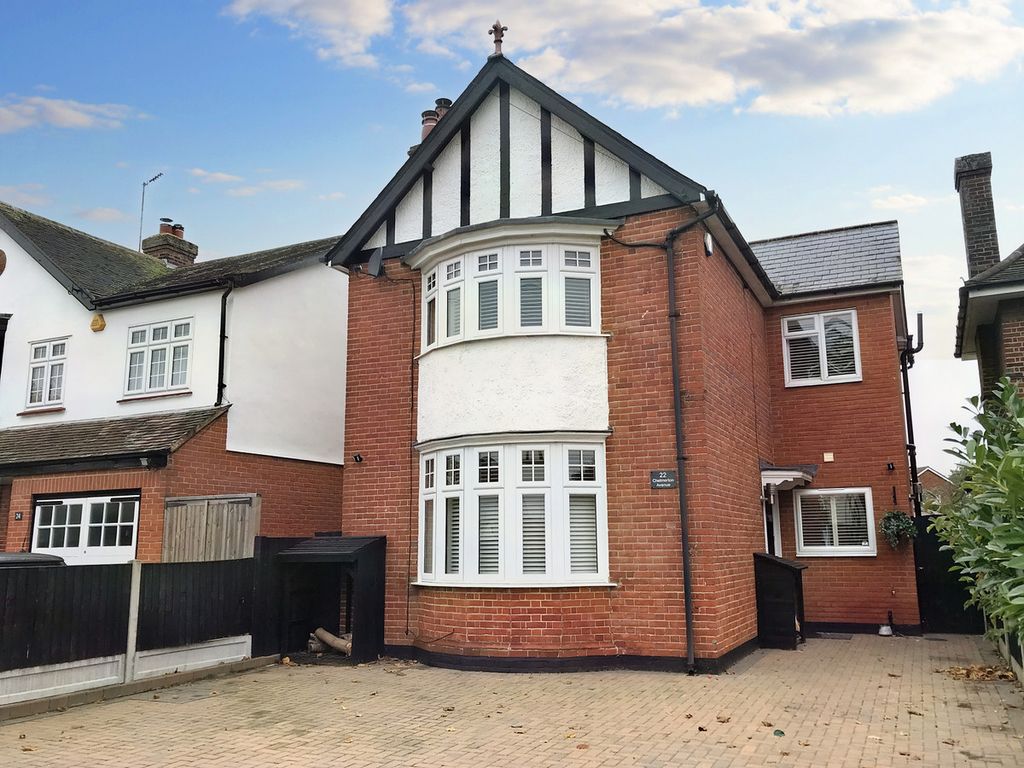 3 bed detached house to rent in Chelmerton Avenue, Chelmsford CM2, £