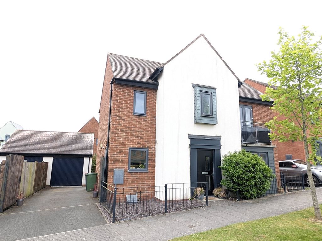4 bed detached house for sale in Synders Way, Lawley, Telford