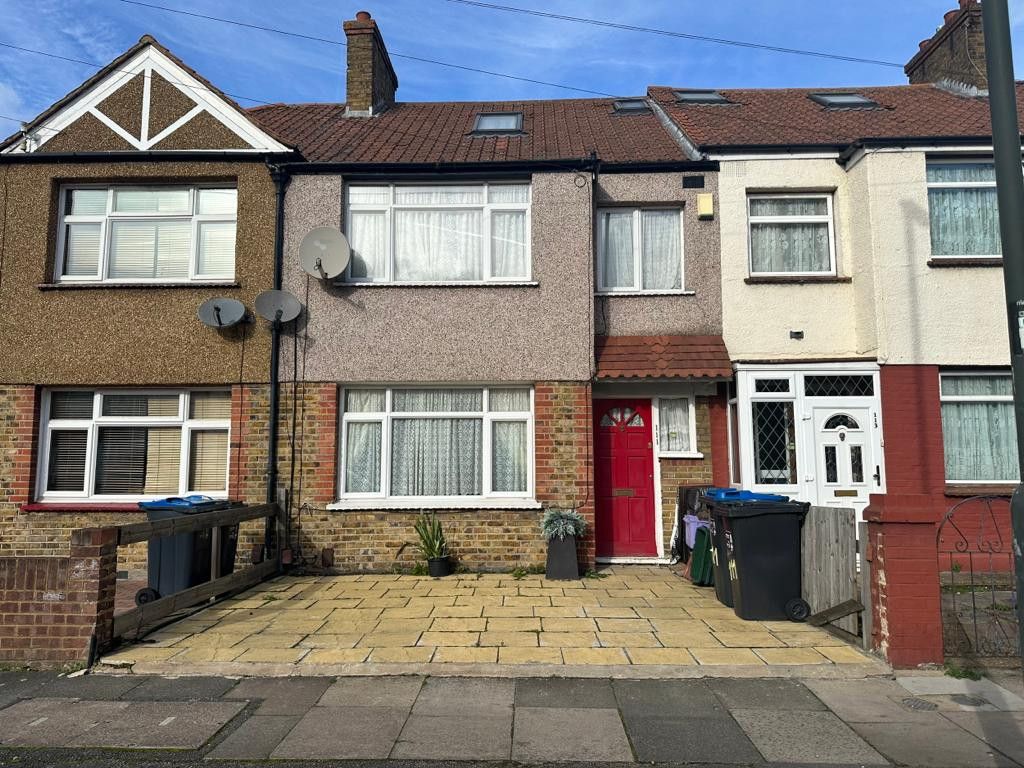 4 bed terraced house for sale in Sherwood Park Road, Mitcham CR4 Zoopla