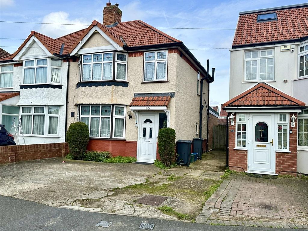 3 bed property for sale in Clairvale Road, Heston, Hounslow TW5, £
