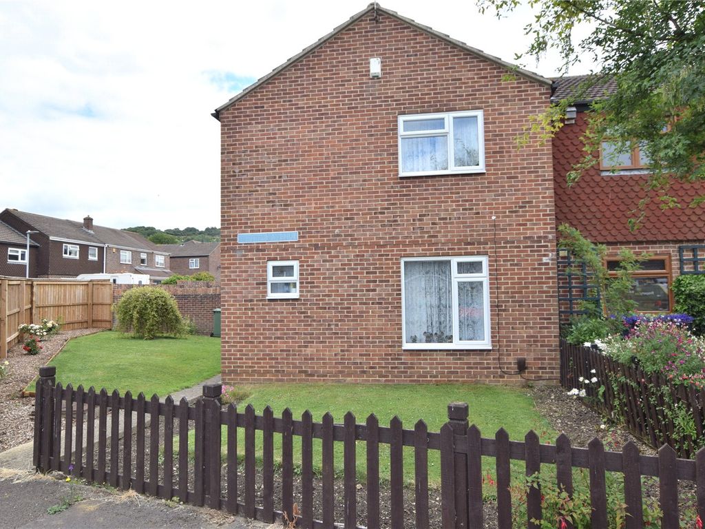 3 bed semidetached house for sale in Whittle Avenue, Tuffley