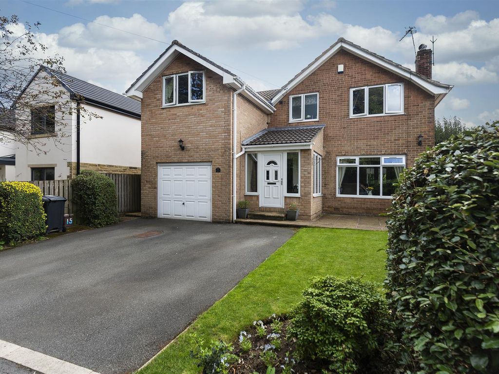 5 bed detached house for sale in Toothill Avenue, Woodhouse, Brighouse