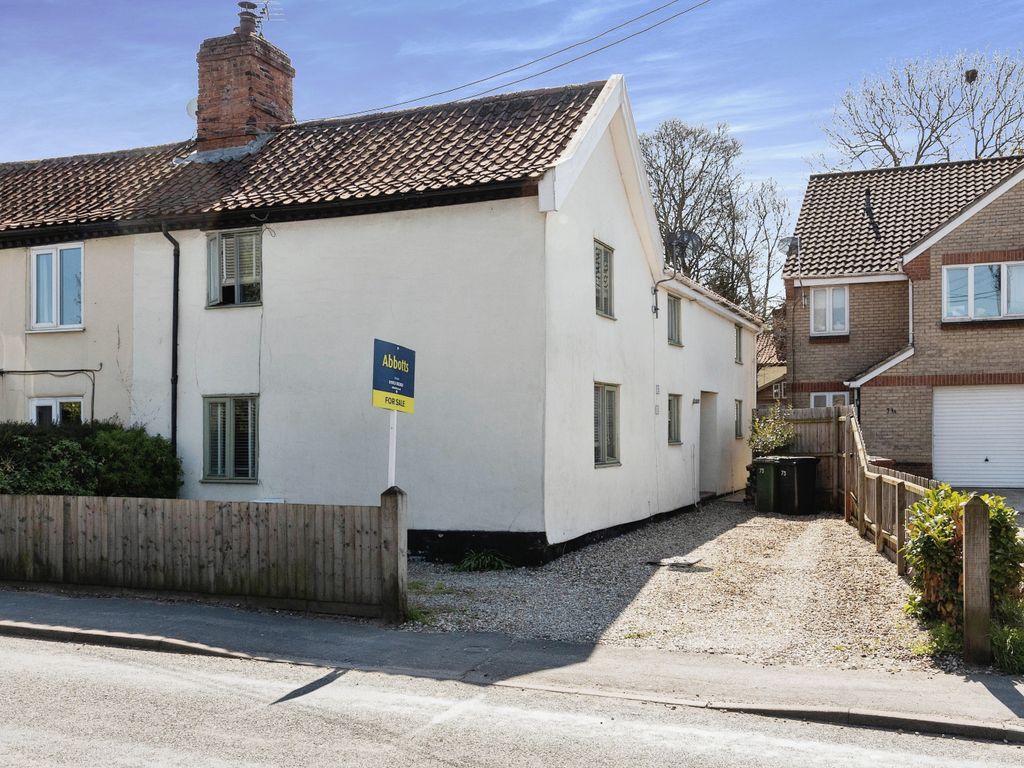 4 bed semidetached house for sale in Brandon Road, Watton, Thetford