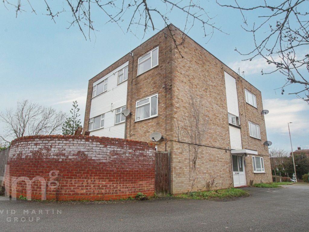 London Road, Colchester CO3  