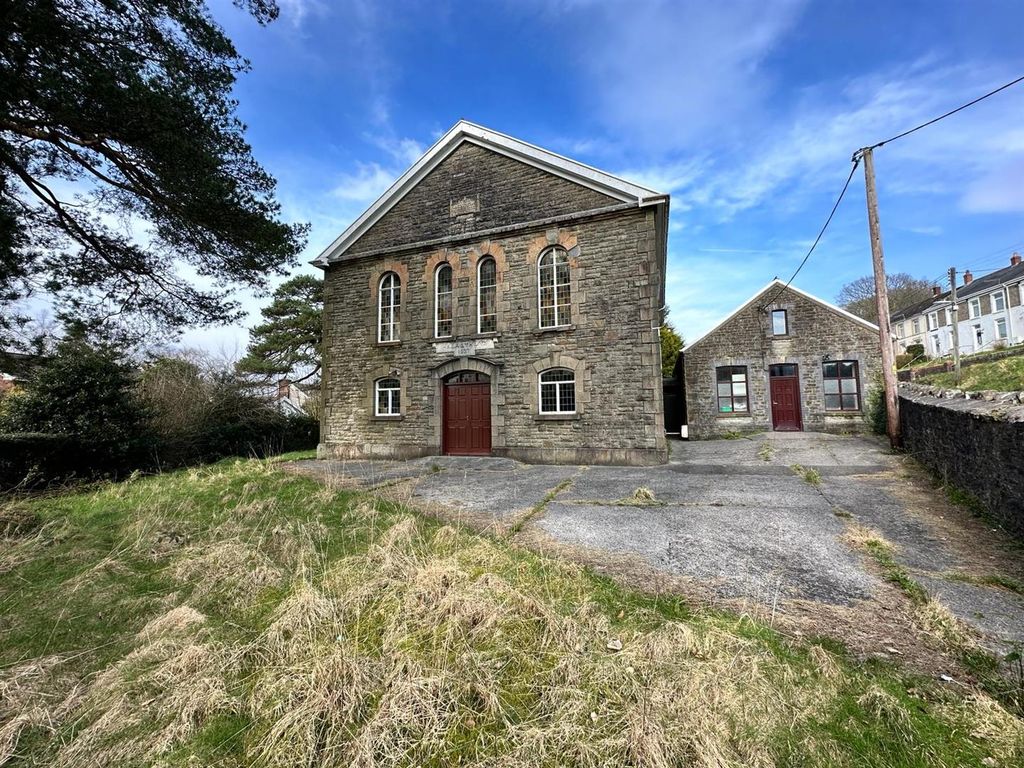 Town house for sale in Heol Brynawel, Crynant, Neath SA10, £55,000 Zoopla