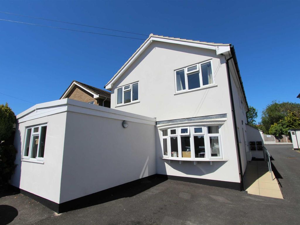 1 bed flat to rent in Rayleigh Road, Eastwood, LeighOnSea SS9 Zoopla