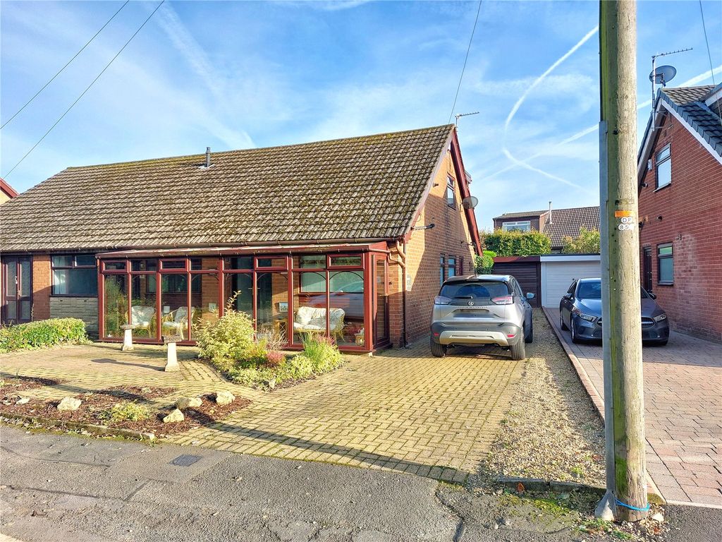 3 bed semidetached house for sale in Hurst Lane, Rawtenstall