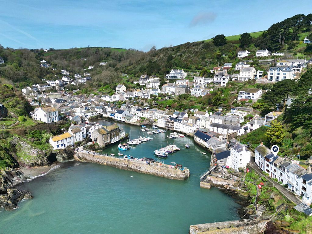 2 bed terraced house for sale in The Warren, Polperro, Looe, Cornwall