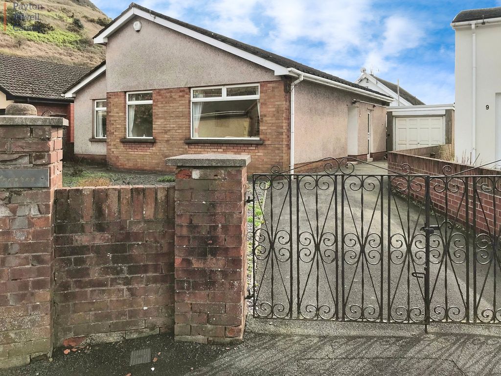 3 bed detached bungalow for sale in Llewellyn Close, Port Talbot, Neath