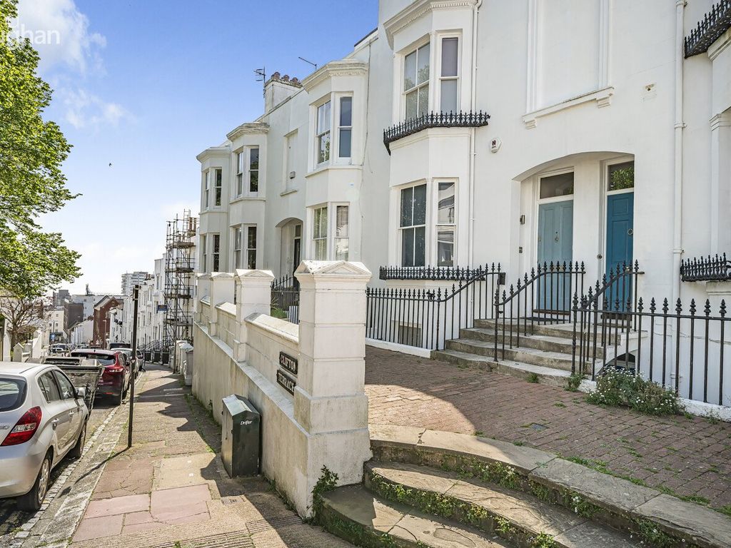 2 bed flat to rent in Clifton Terrace, Brighton, East Sussex BN1, £1,650 pcm Zoopla