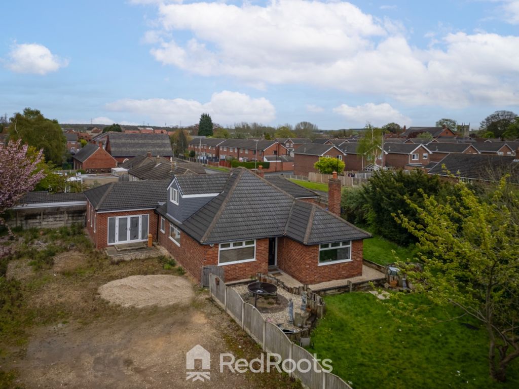 5 bed detached house for sale in Red House Lane, AdwickLeStreet