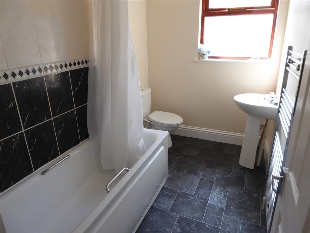 2 bed property to rent in King Street, Ramsgate CT11 Zoopla