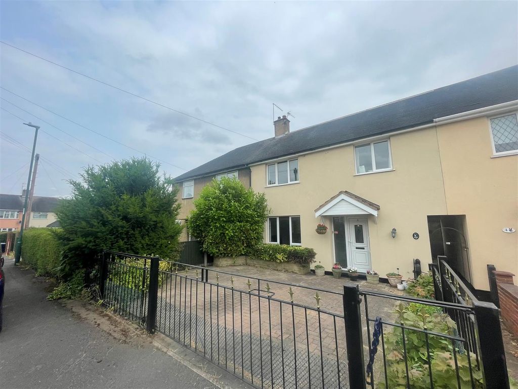 3 bed terraced house for sale in Gaywood Close, Clifton, Nottingham