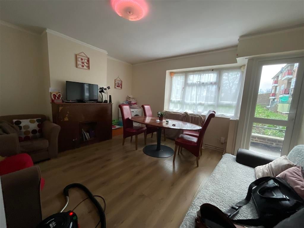 3 bed flat for sale in Pawsons Road, Croydon, Surrey CR0 Zoopla