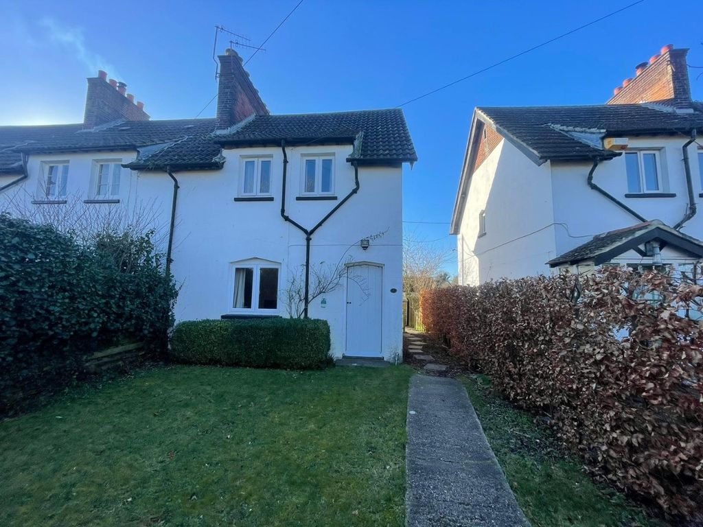 2 bed end terrace house for sale in Ashford Road, Chartham, Canterbury, Kent CT4, £275,000 Zoopla