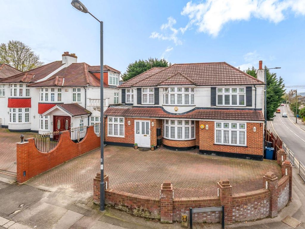 5 bed property for sale in Gordon Avenue, Stanmore HA7, £1,100,000 Zoopla