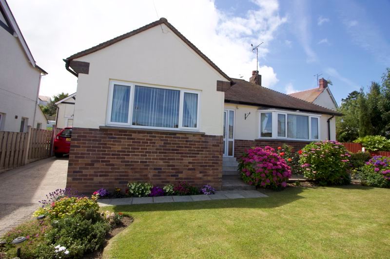 2 bed detached bungalow for sale in Llanelian Road, Old Colwyn, Colwyn