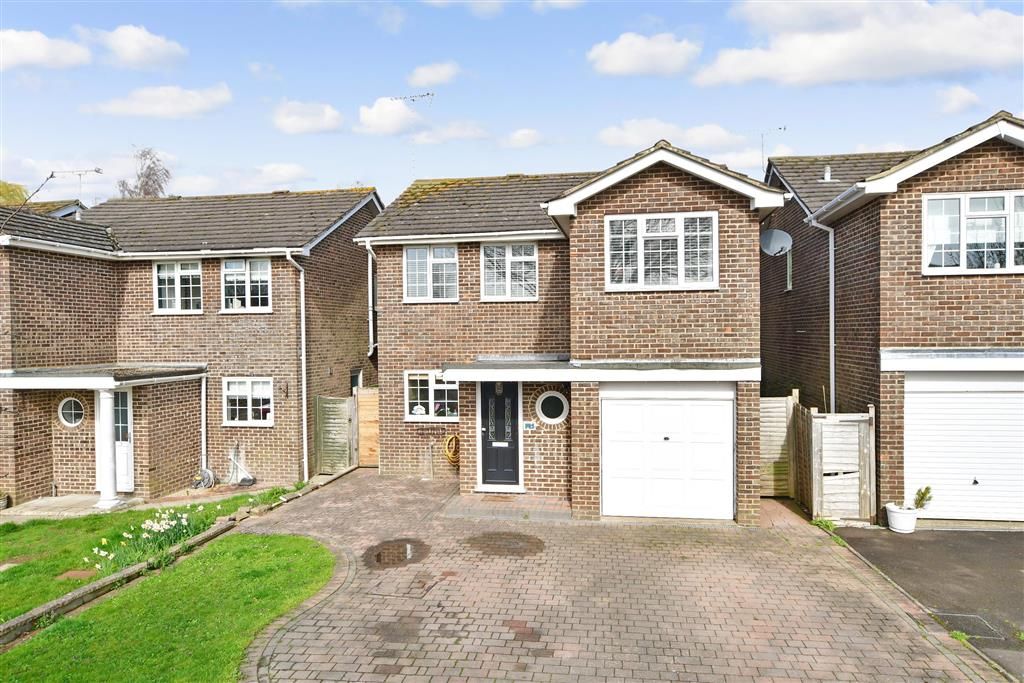 4 bed detached house for sale in Cherry Avenue, Yapton, Arundel, West