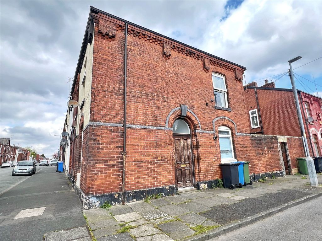 2 bed terraced house for sale in Oxford Street West, AshtonUnderLyne