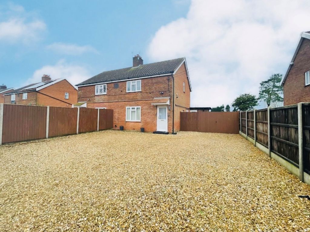 3 bed property to rent in Grange Road, Wendling, Dereham NR19, £1,300