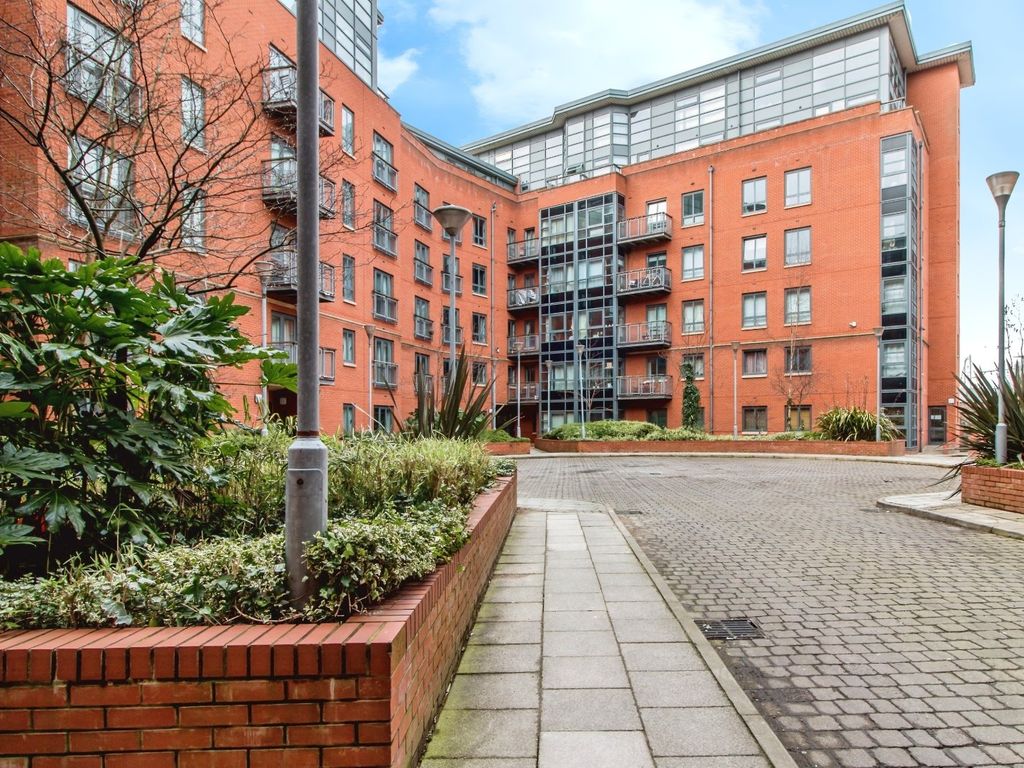 2 bed flat to rent in Ellesmere Street, Manchester, Greater Manchester