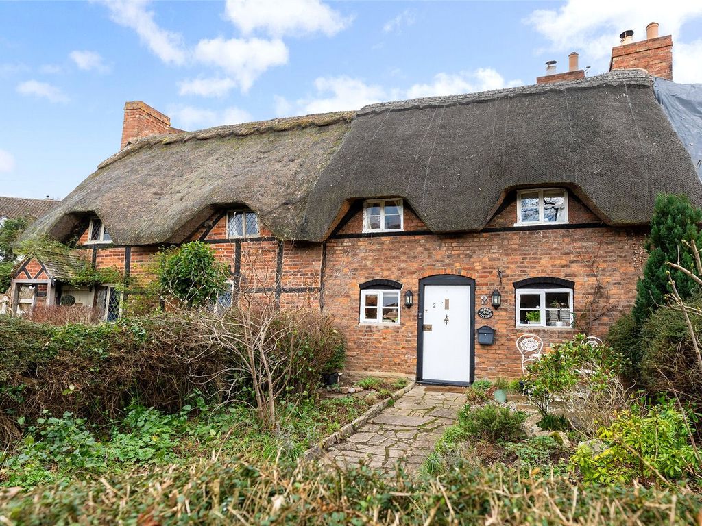 2 bed terraced house for sale in Shop Lane, Bretforton, Worcestershire WR11, £295,000 Zoopla
