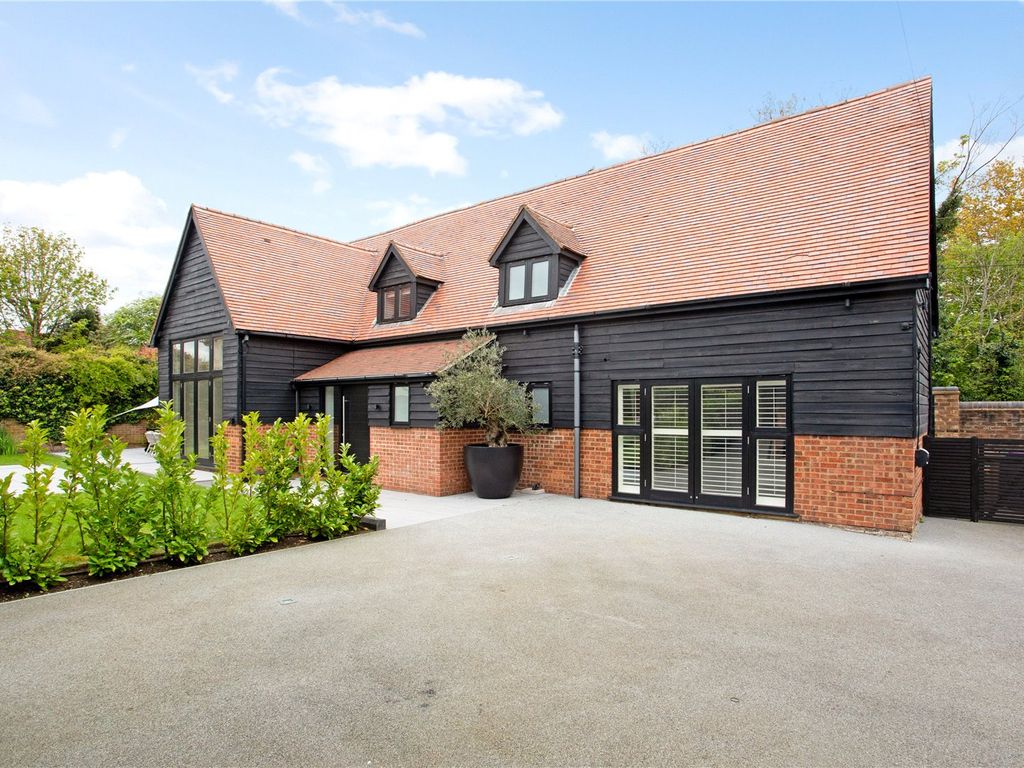 5 bed detached house for sale in Watton Road, Datchworth, Knebworth