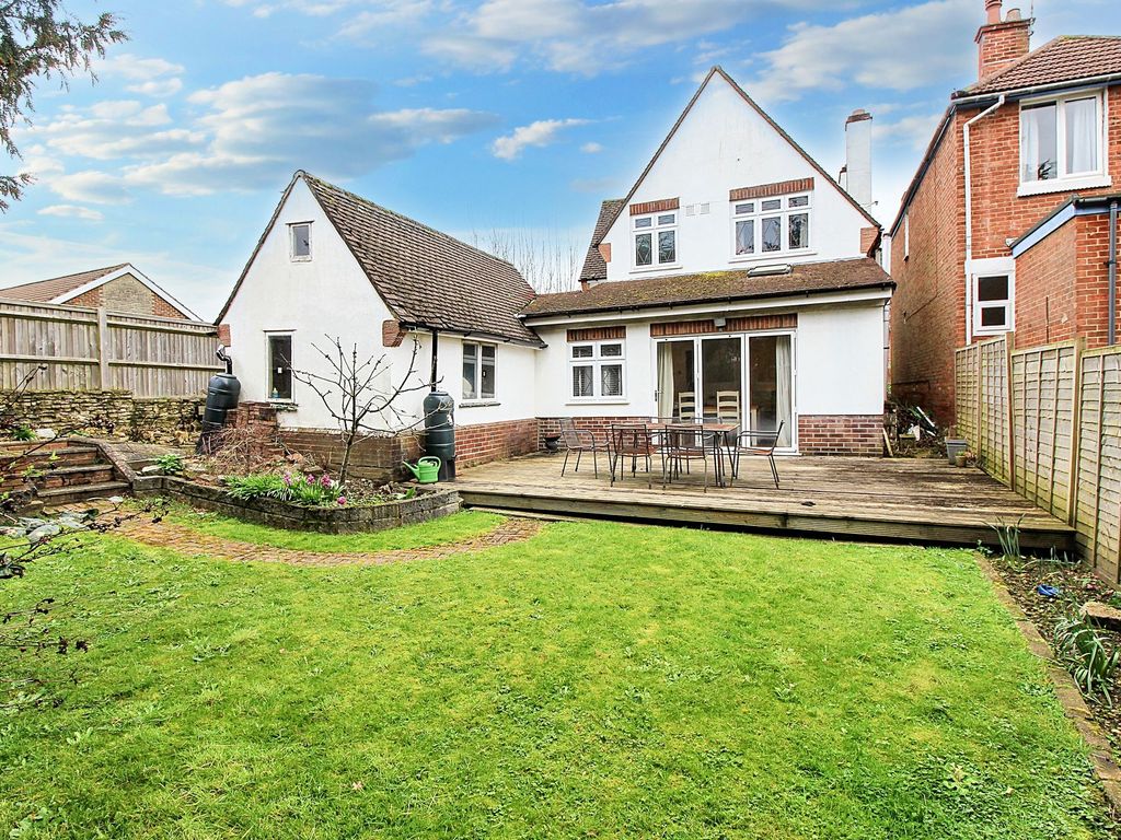 3 bed detached house for sale in Woodmill Lane, Bitterne Park SO18, £