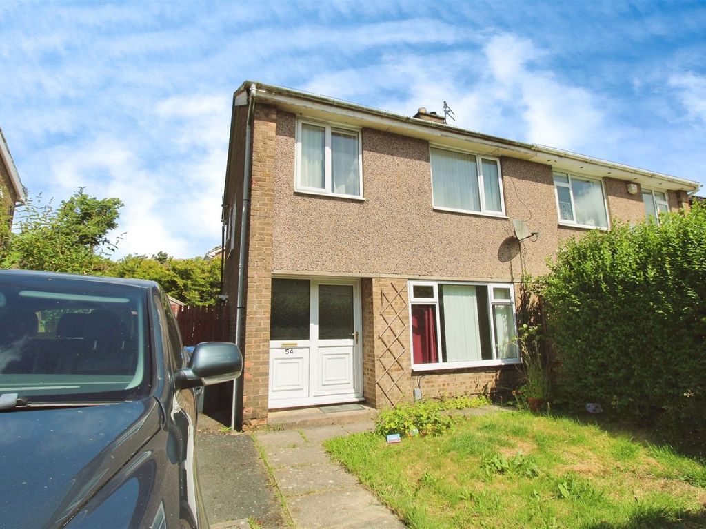 3 bed semidetached house to rent in Pentland Avenue, Clayton, Bradford BD14, £950 pcm Zoopla